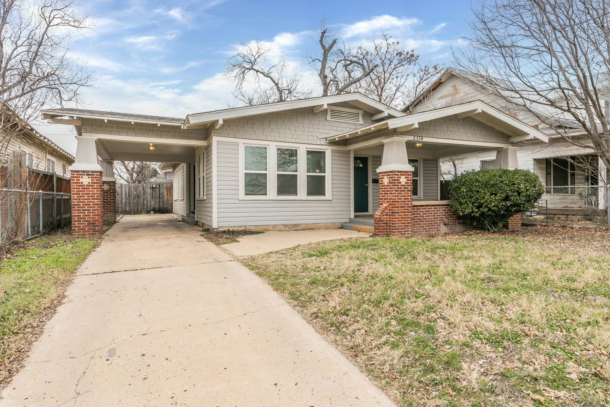 2724 May Street Fort Worth TX 76110