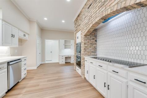 811 Cobblestone Court Cedar Hill TX 75104