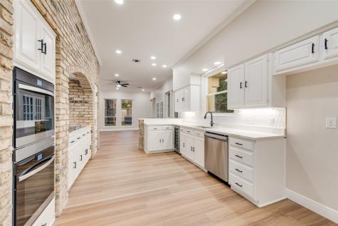 811 Cobblestone Court Cedar Hill TX 75104
