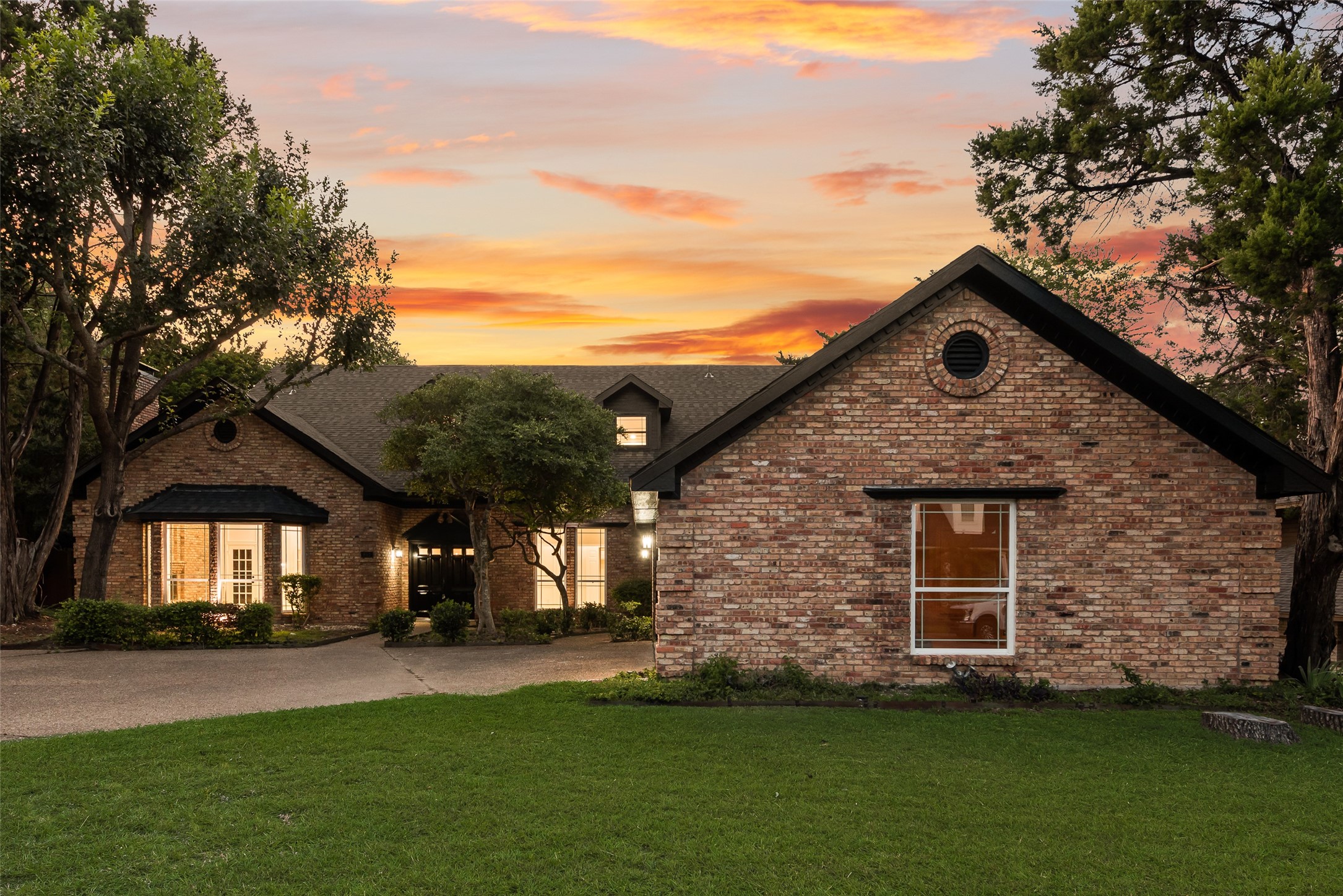 811 Cobblestone Court Cedar Hill TX 75104