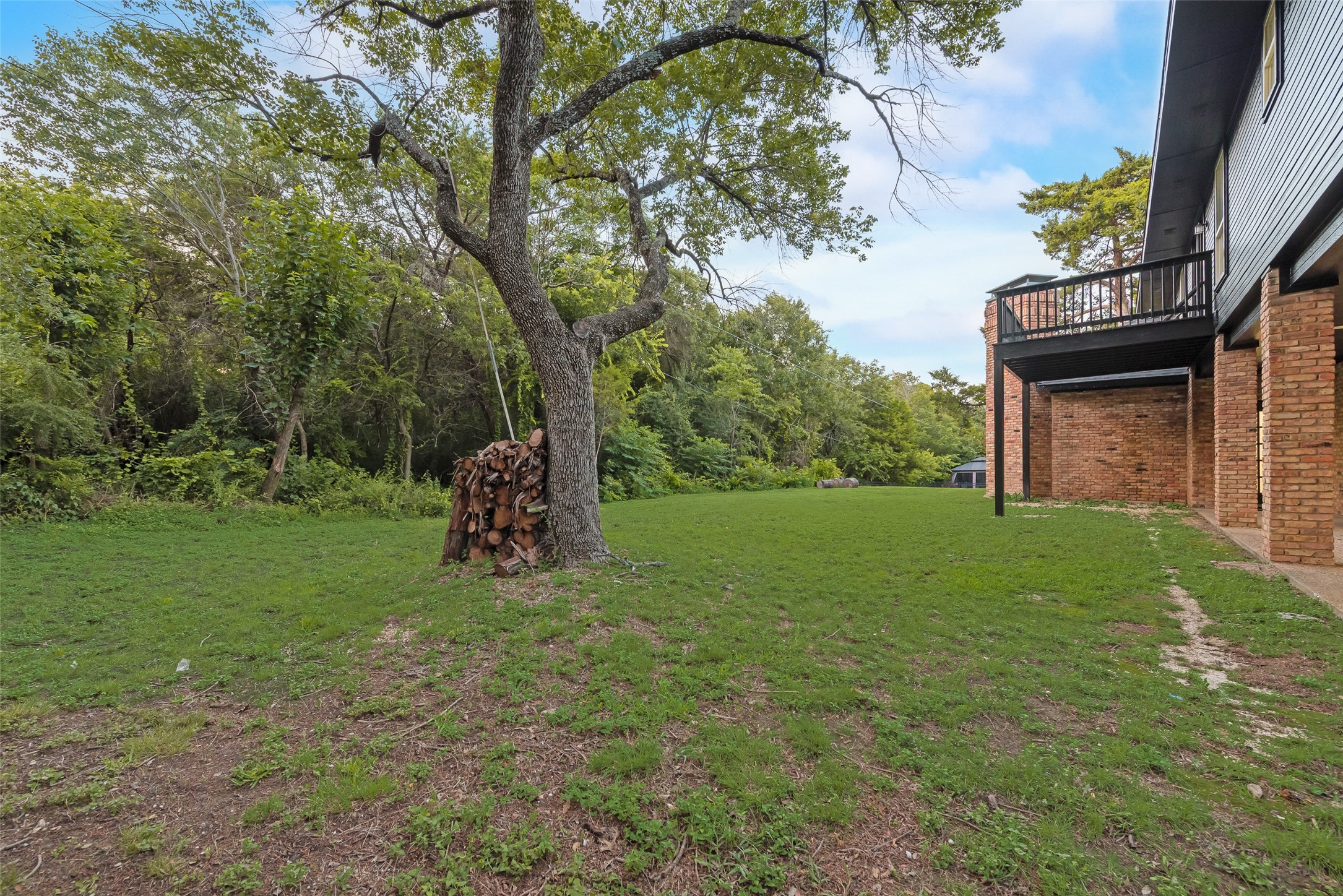 811 Cobblestone Court Cedar Hill TX 75104