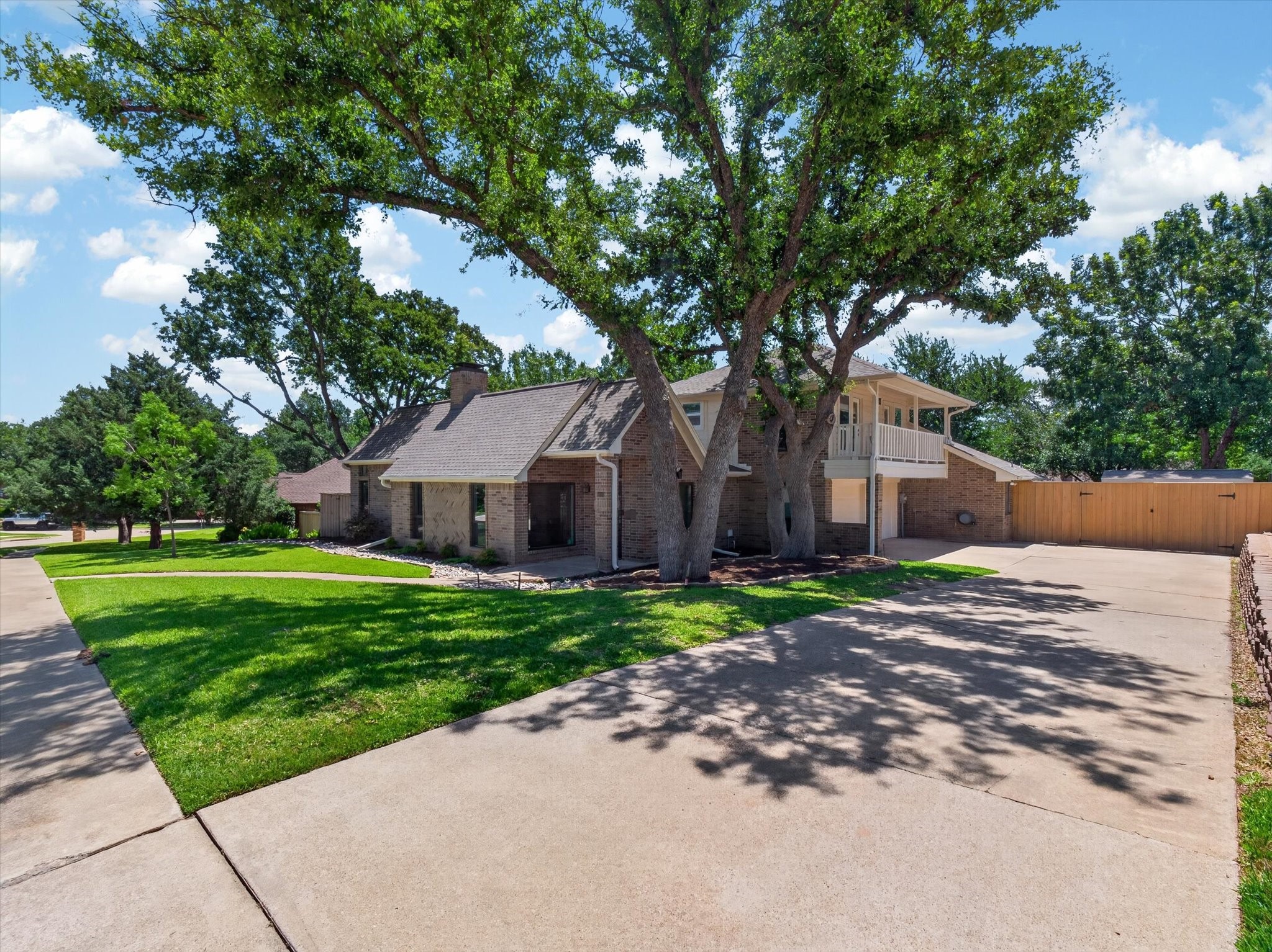 1515 Mission Hills Lane Corinth TX 76210