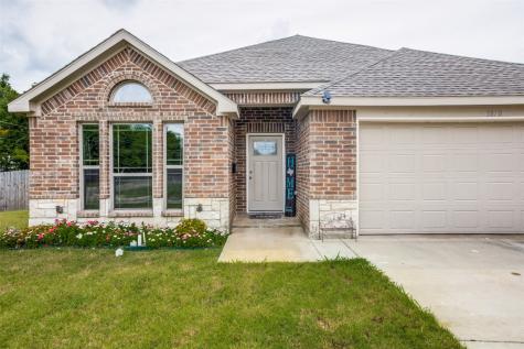 3878 Castle Hills Drive Dallas TX 75241