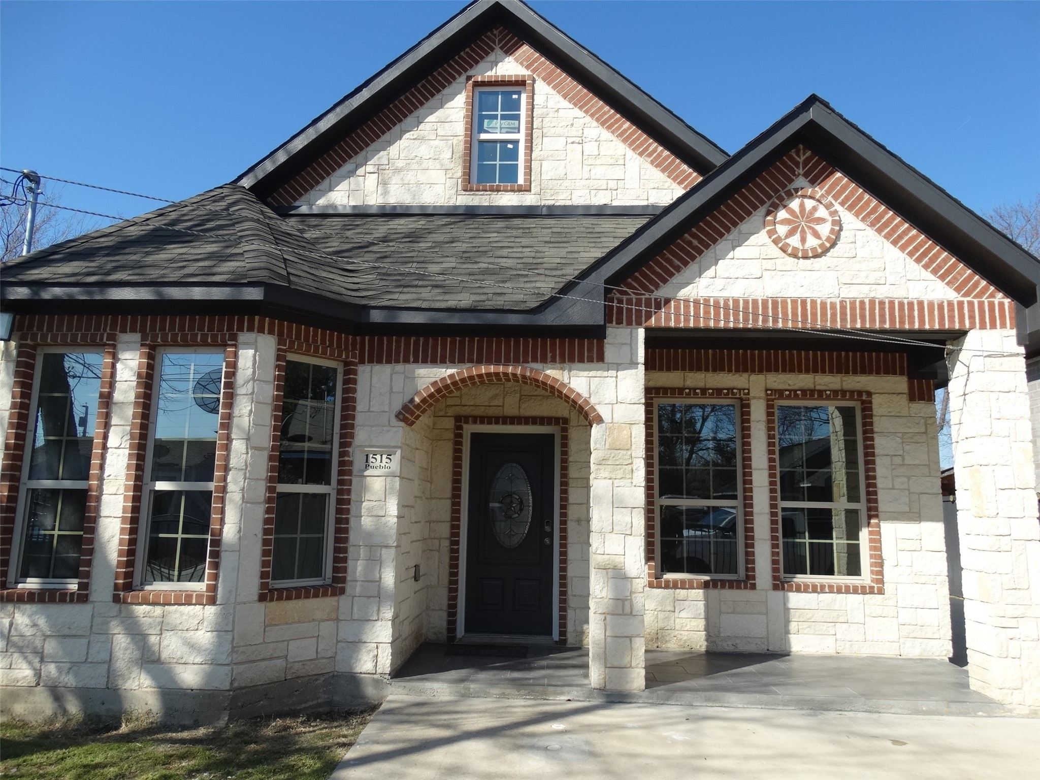 1515 Pueblo Street Dallas TX 75212