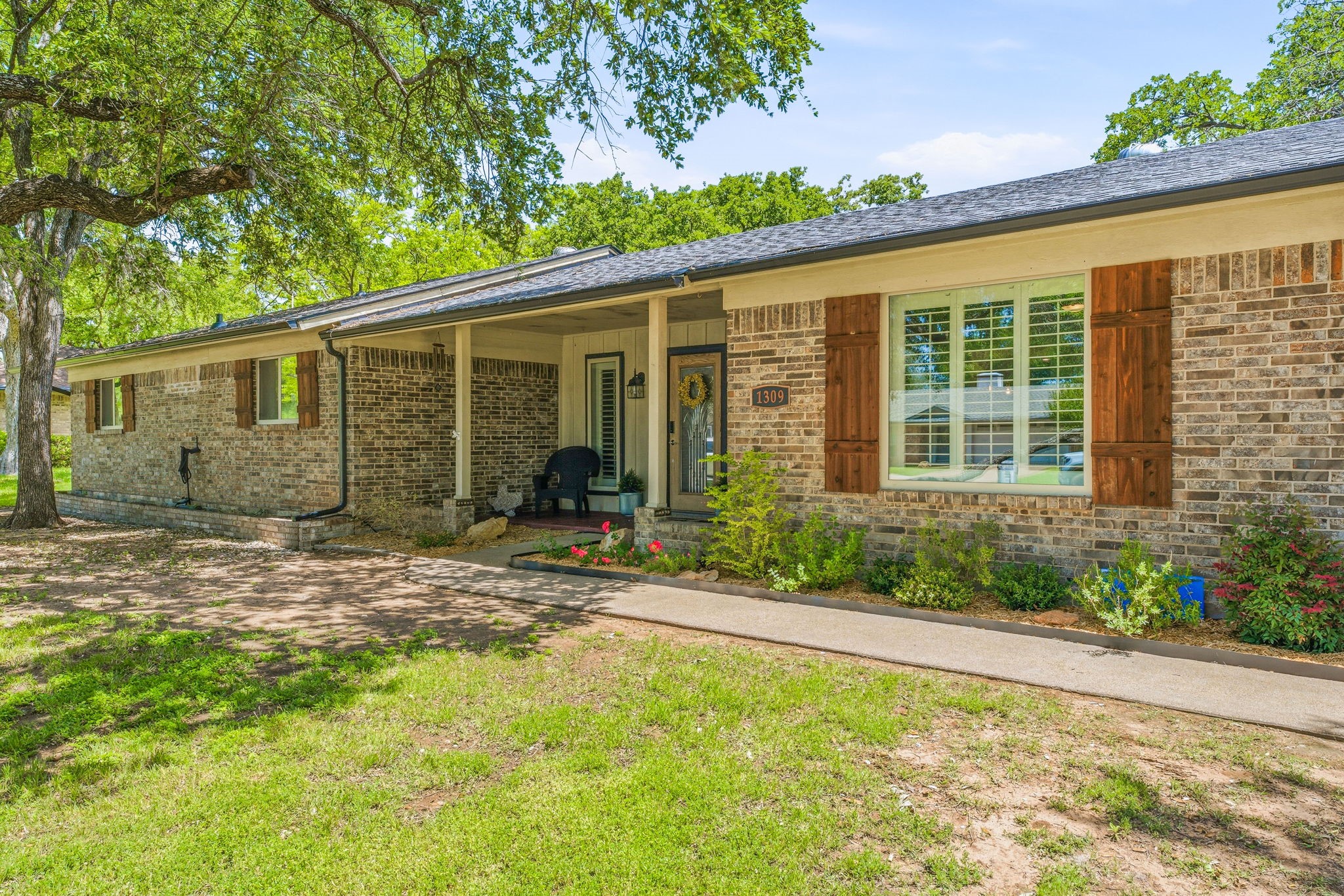 1309 Cliff Drive Graham TX 76450