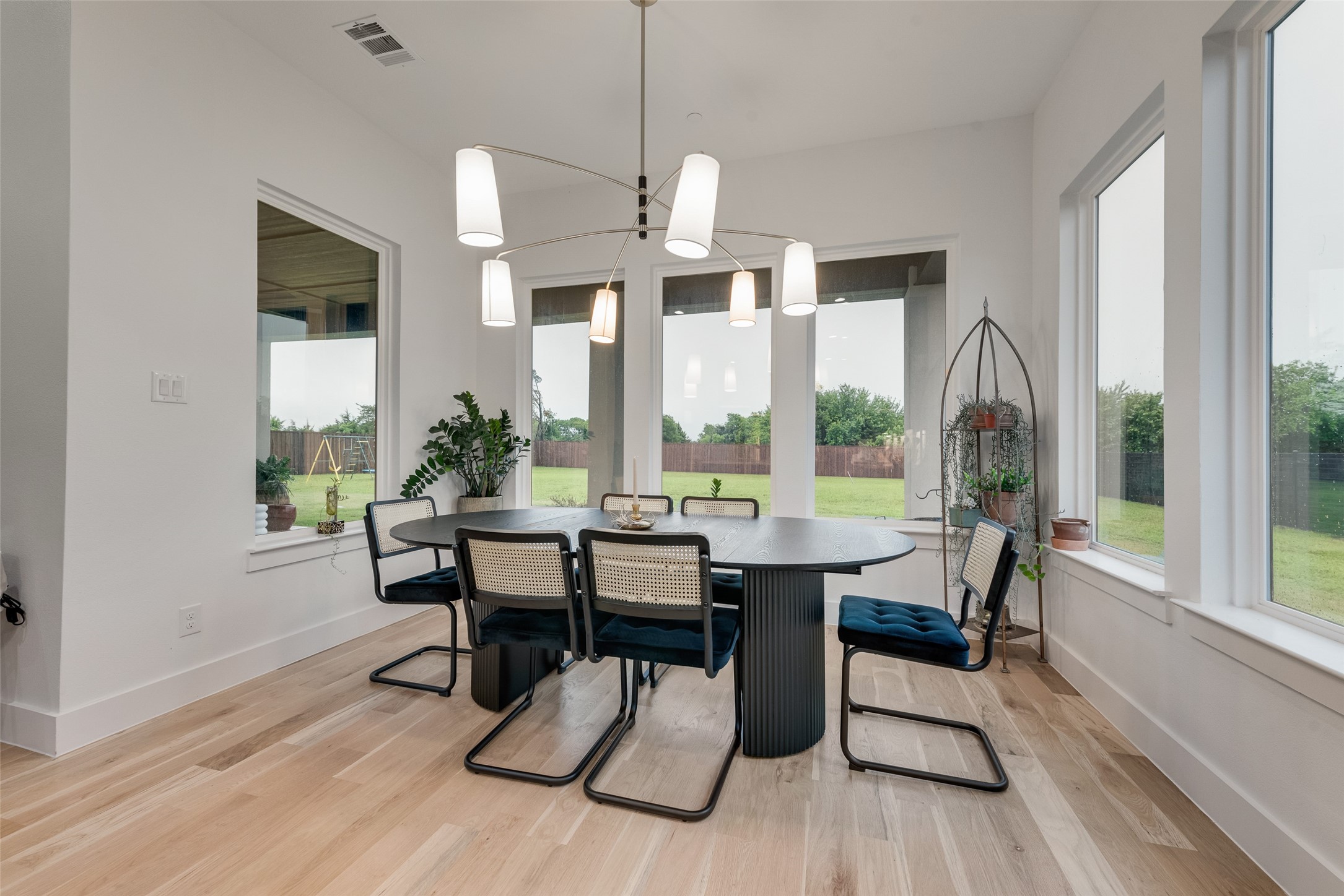 418 Whispering Way Red Oak TX 75154