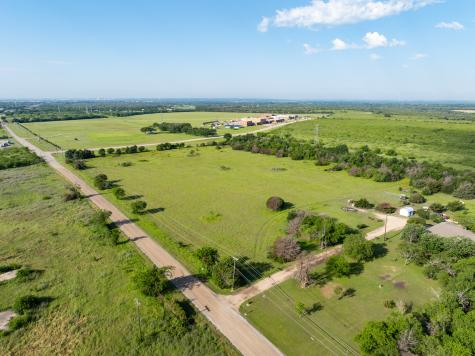 4037 Old Dallas Road Elm Mott TX 76640