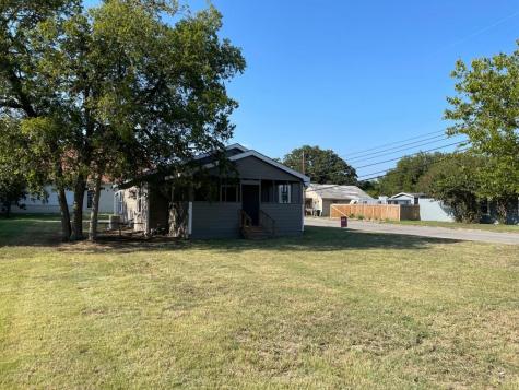 625 E Wardville Street Cleburne TX 76031