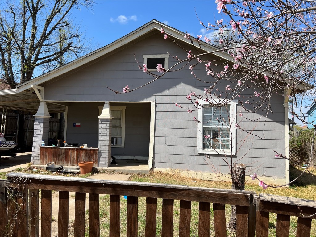 3120 Livingston Avenue Fort Worth TX 76110