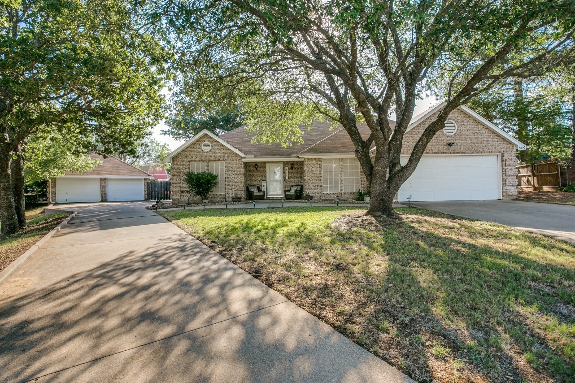 609 Rosewood Place Joshua TX 76058