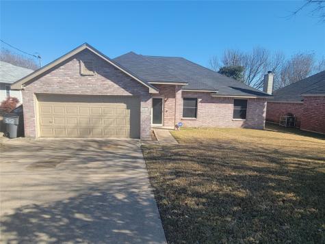 224 N Stewart Avenue Lancaster TX 75146