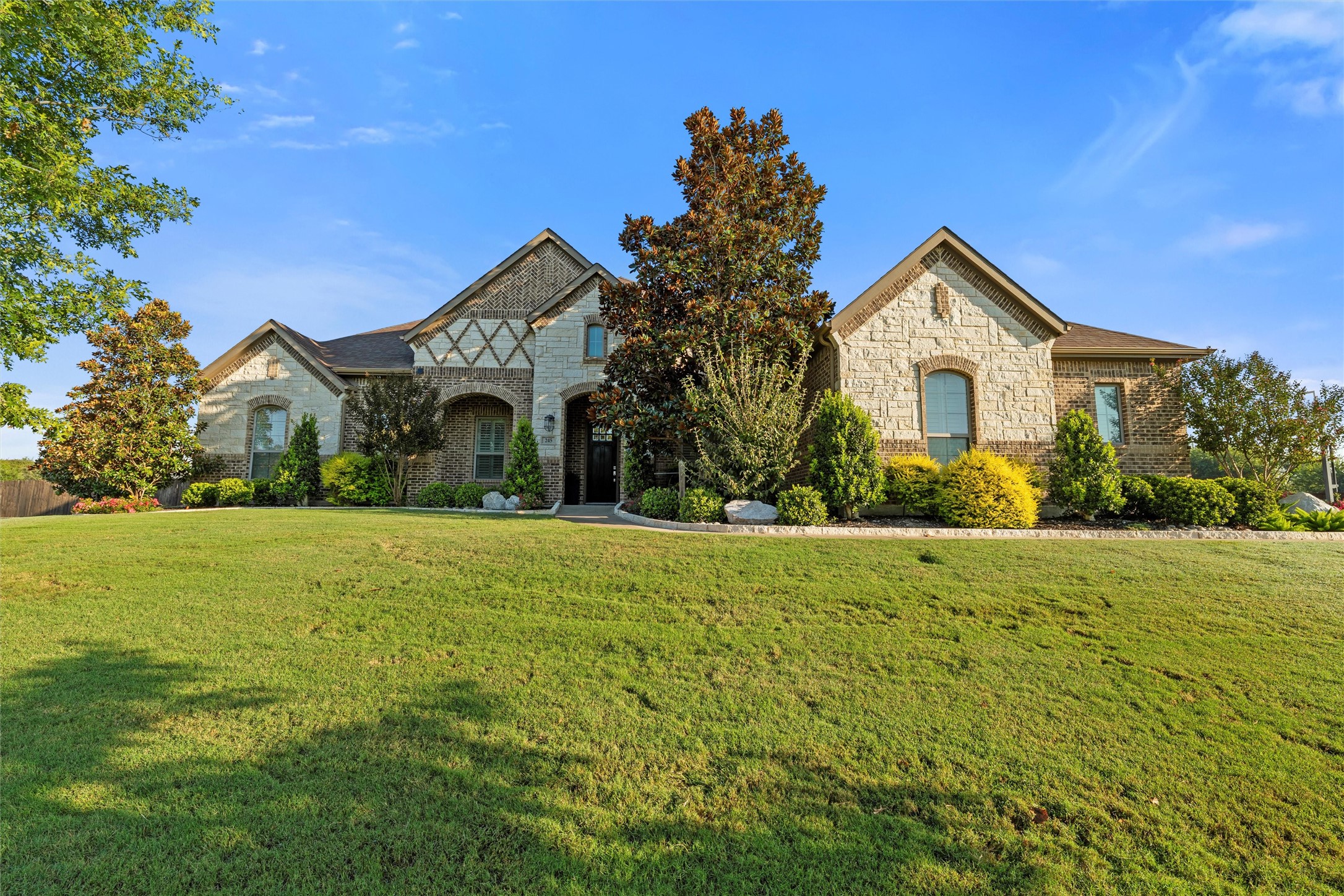 245 Mckinley Circle Waxahachie TX 75167