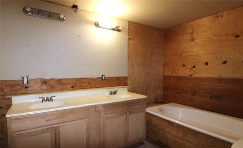 3026 Hilltop Road Granbury TX 76048