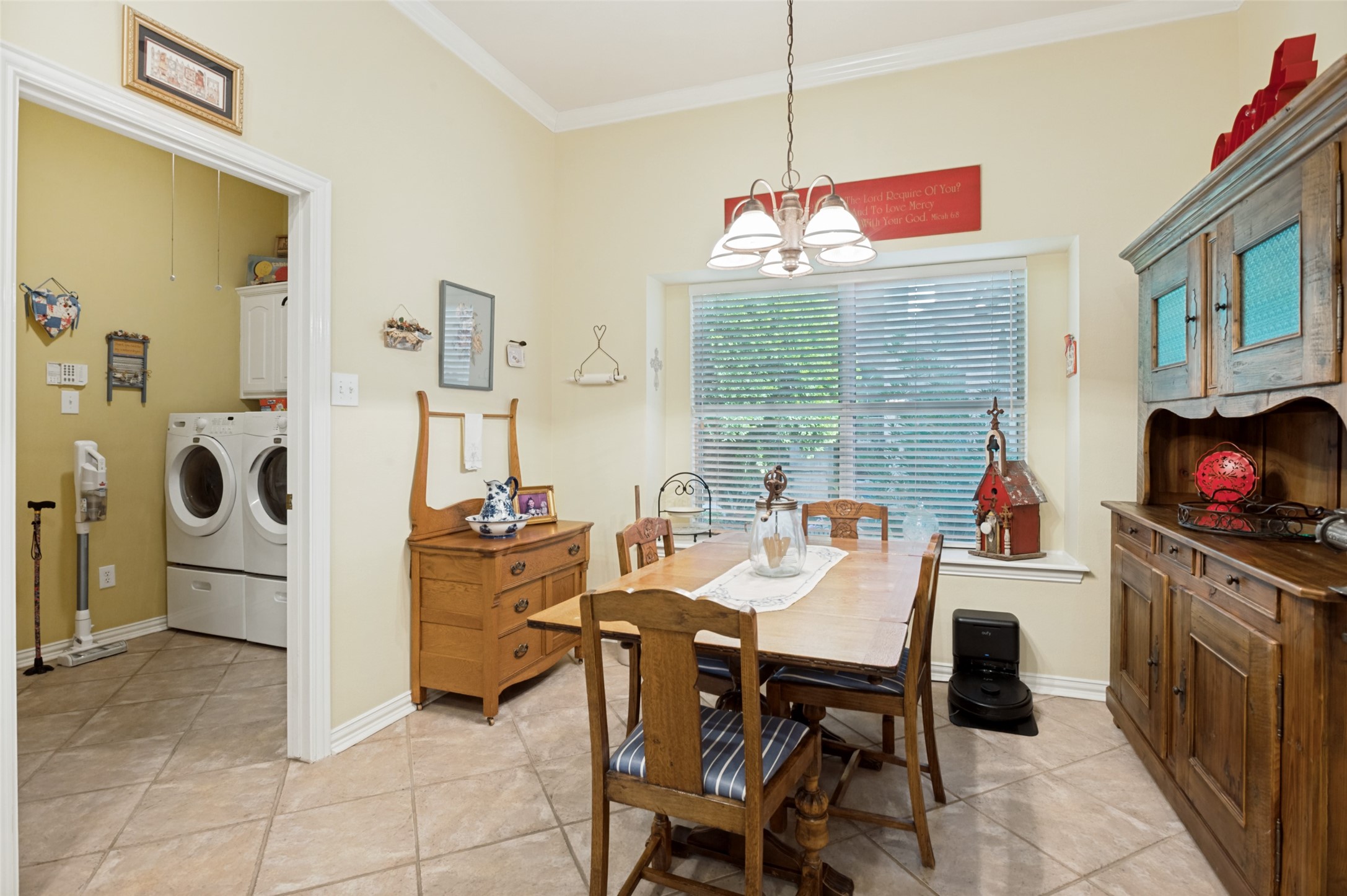 412 Hideaway Court Euless TX 76039