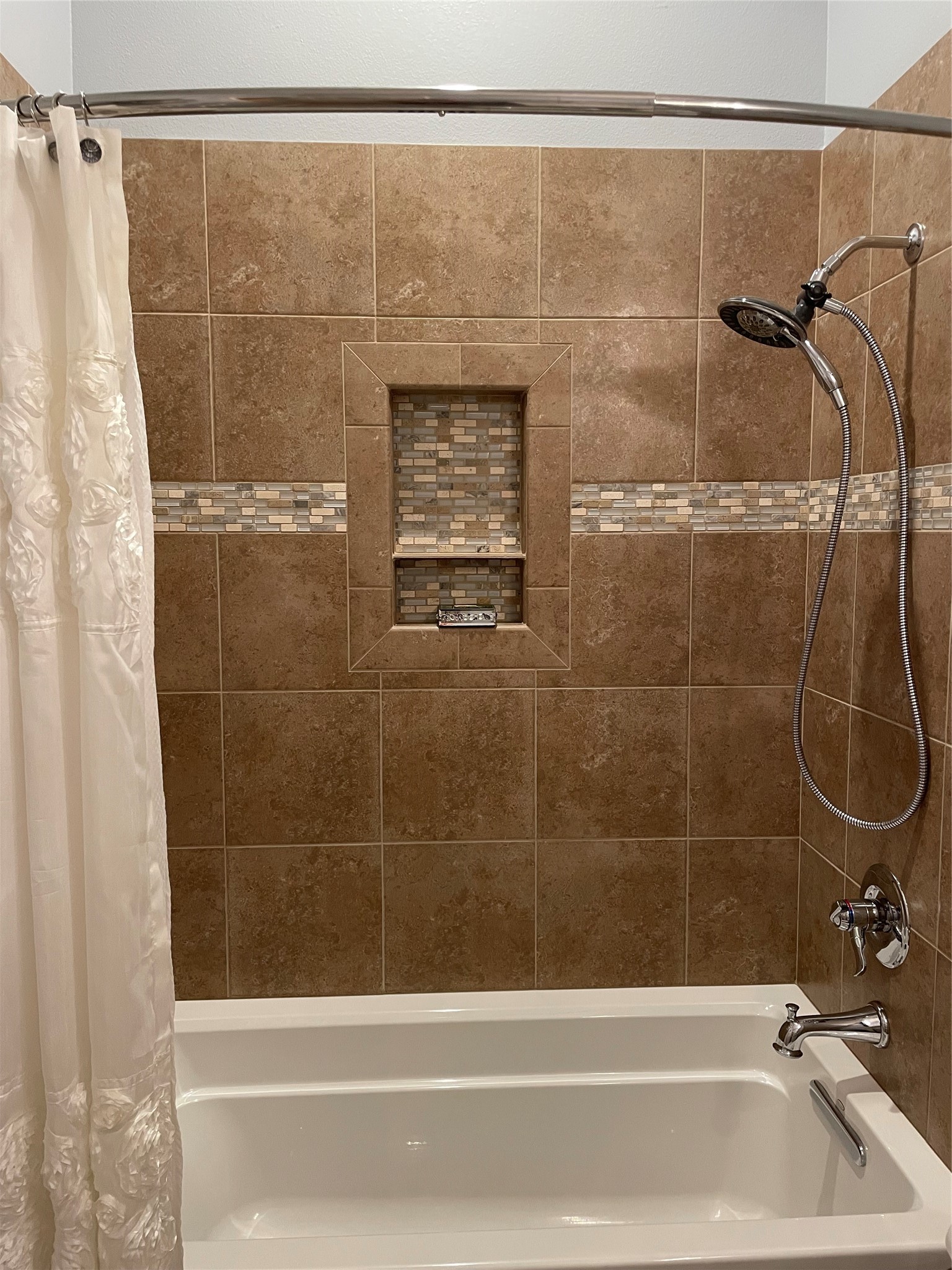 412 Hideaway Court Euless TX 76039