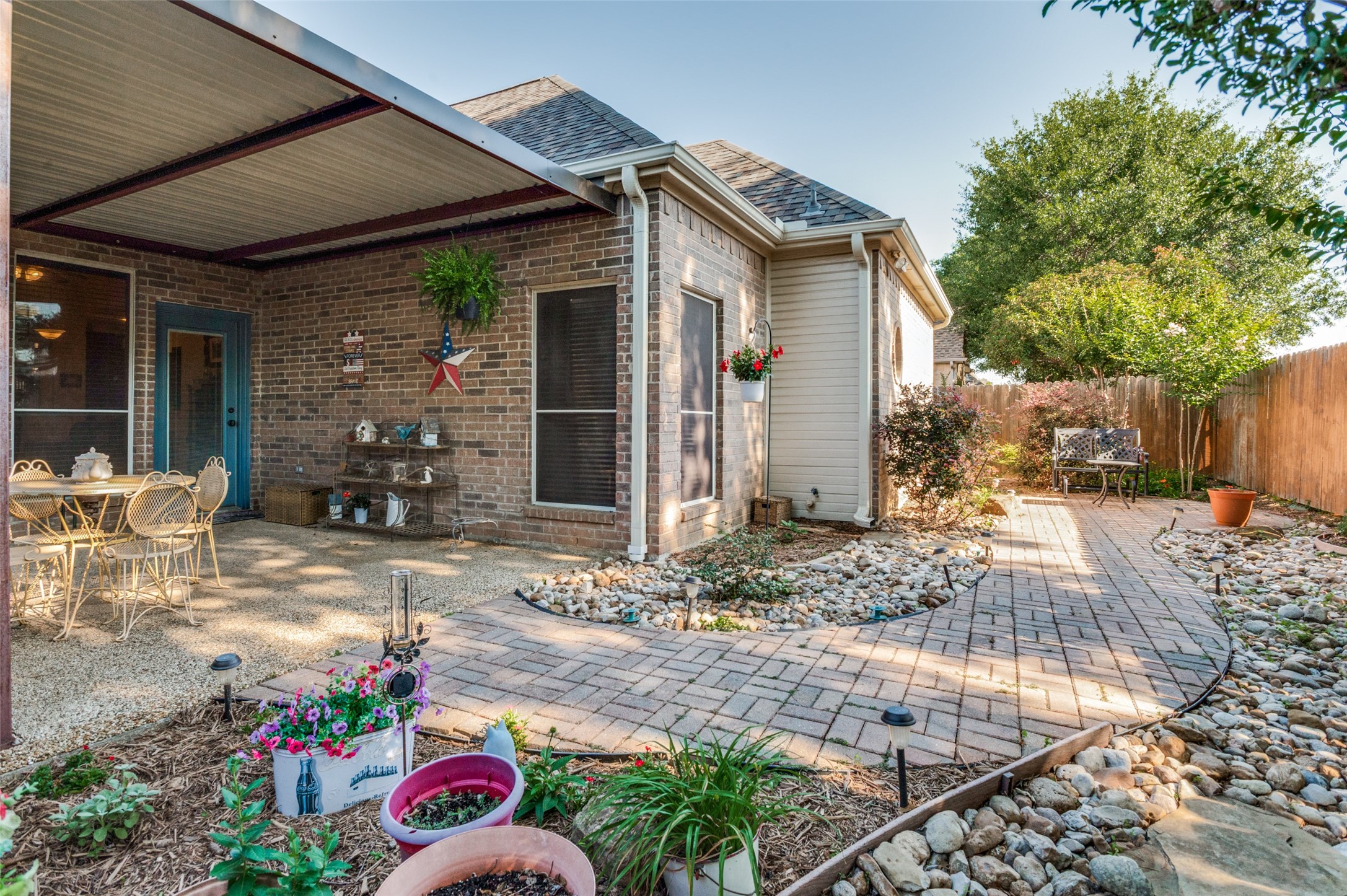 412 Hideaway Court Euless TX 76039
