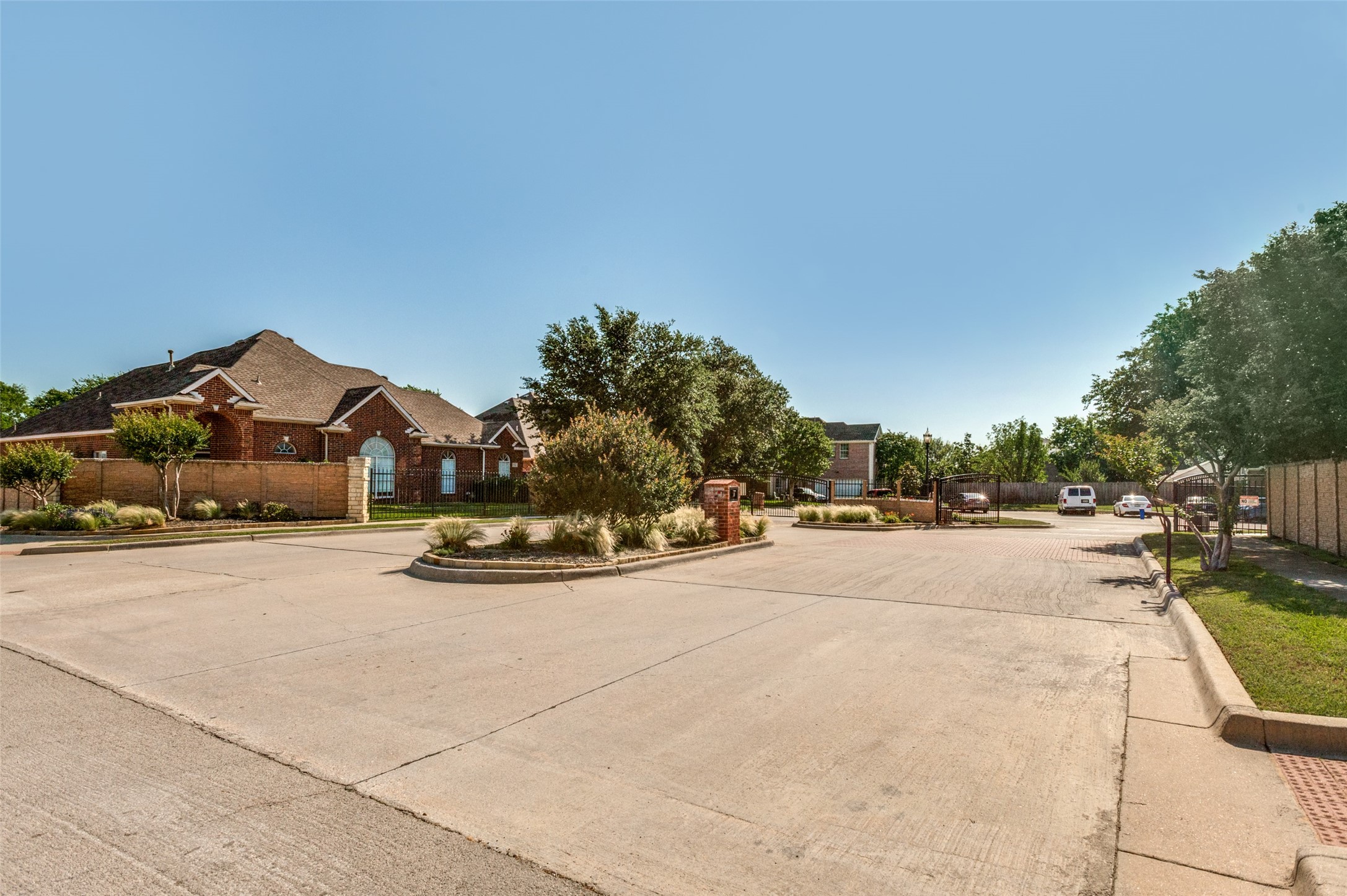 412 Hideaway Court Euless TX 76039