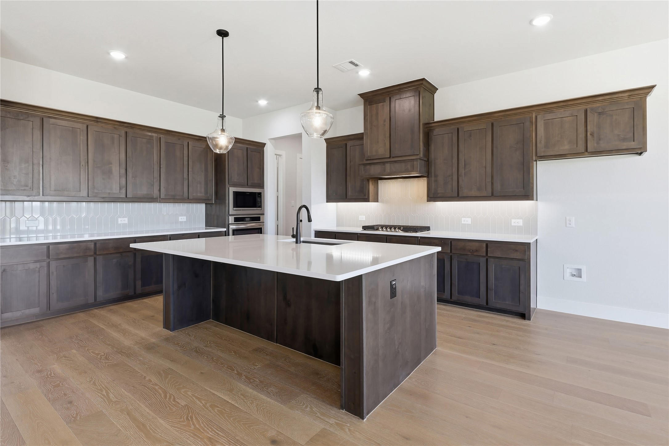 2230 Tutt Trail Waxahachie TX 75167