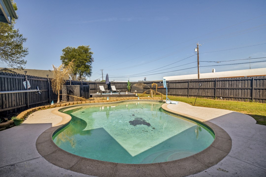 5301 Oceanport Drive Garland TX 75043