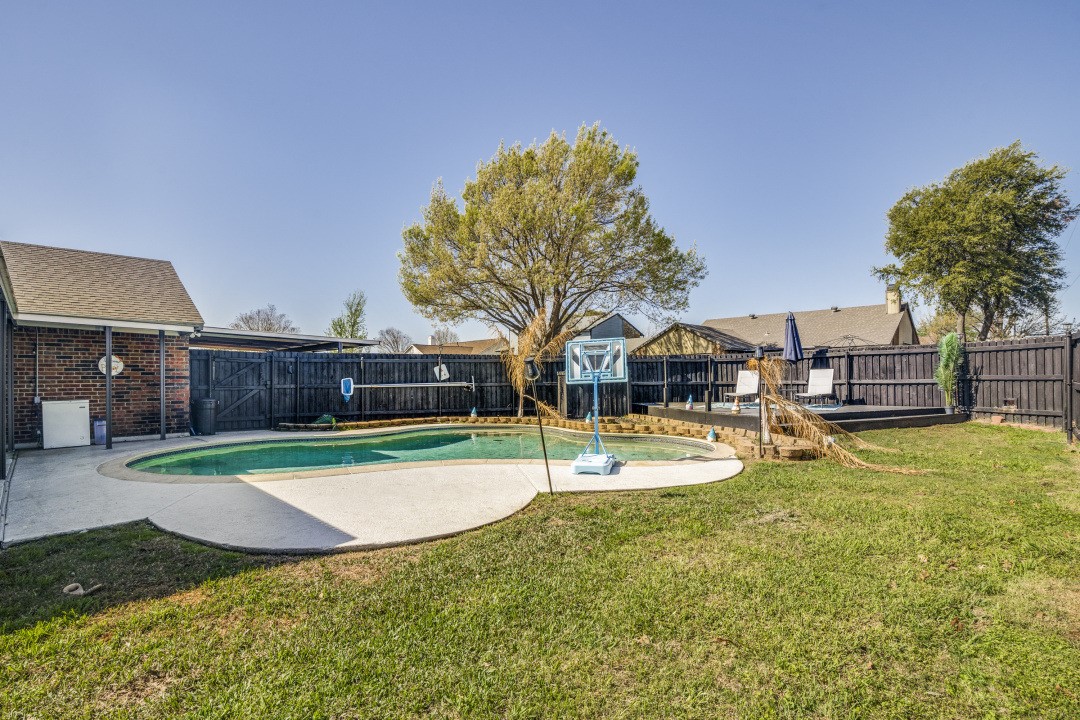 5301 Oceanport Drive Garland TX 75043
