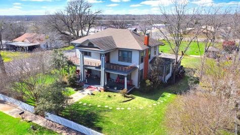 309 S Dallas Street Groesbeck TX 76642