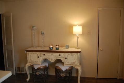 1808 Western Park Drive Dallas TX 75211