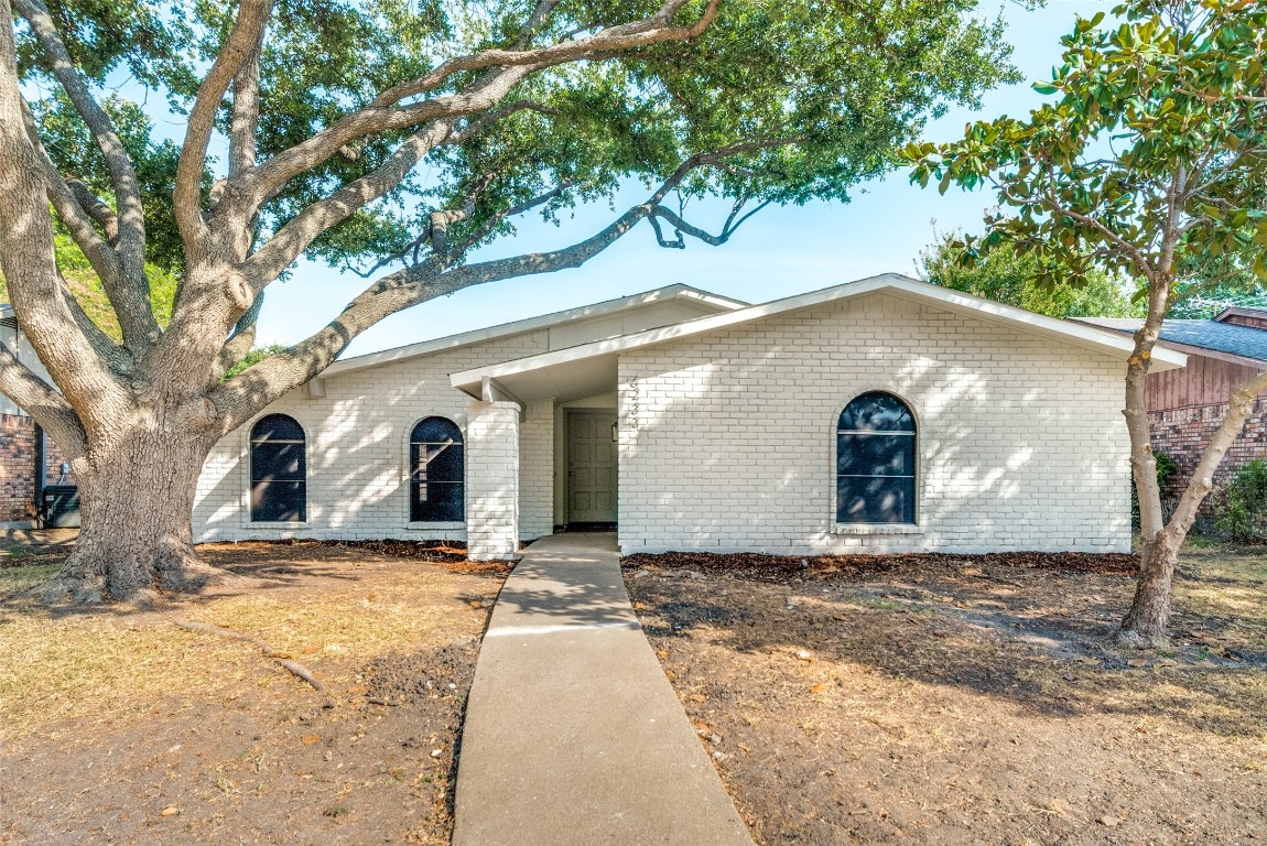 6233 Fallbrook Drive Garland TX 75043