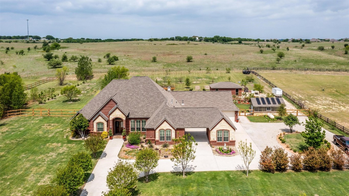 4813 Bucking Bronc Drive Fort Worth TX 76126