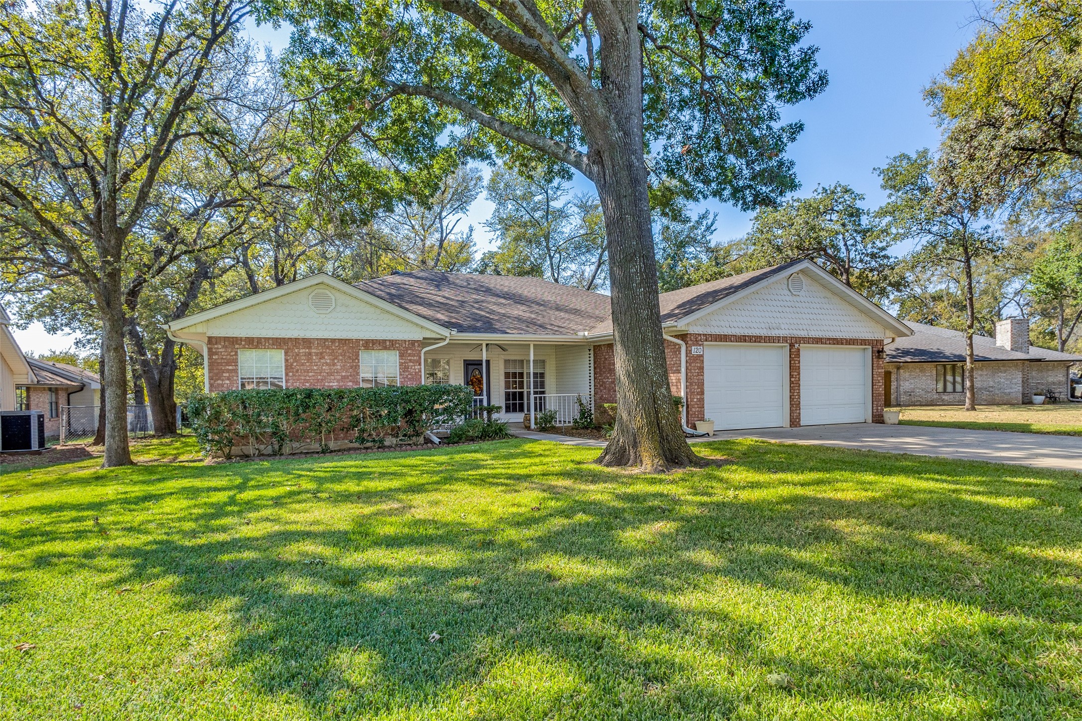 120 Modoc Trail Lake Kiowa TX 76240