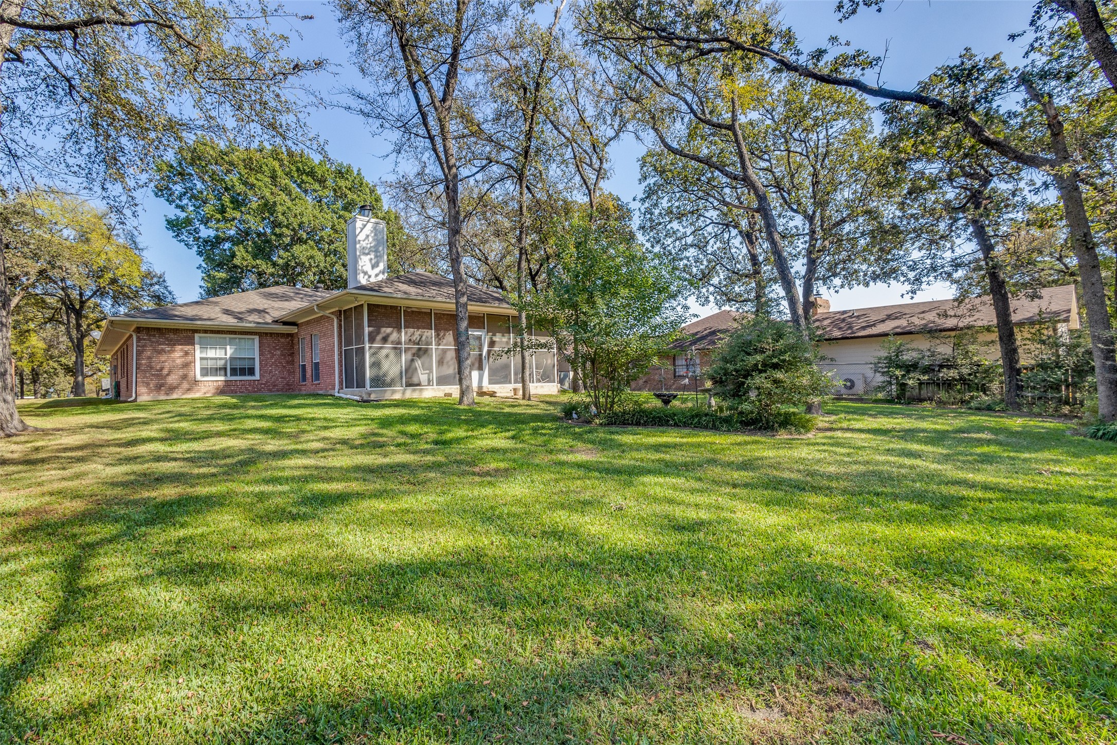 120 Modoc Trail Lake Kiowa TX 76240