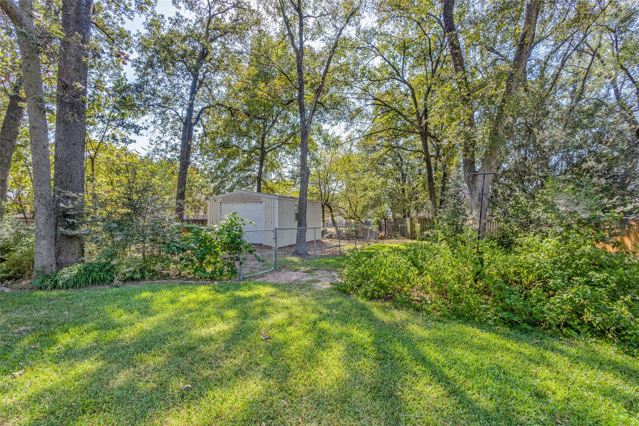 120 Modoc Trail Lake Kiowa TX 76240