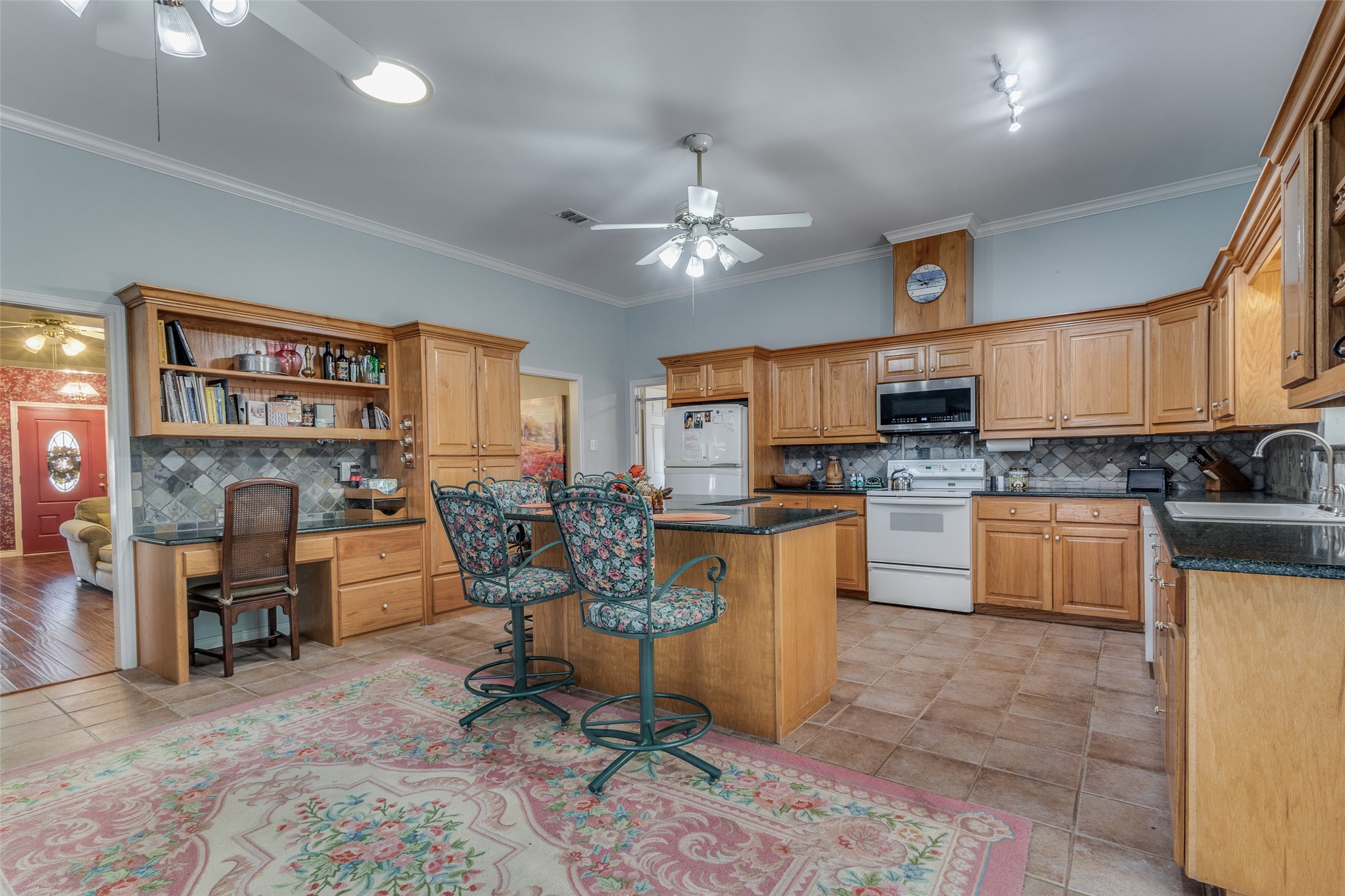 120 Modoc Trail Lake Kiowa TX 76240