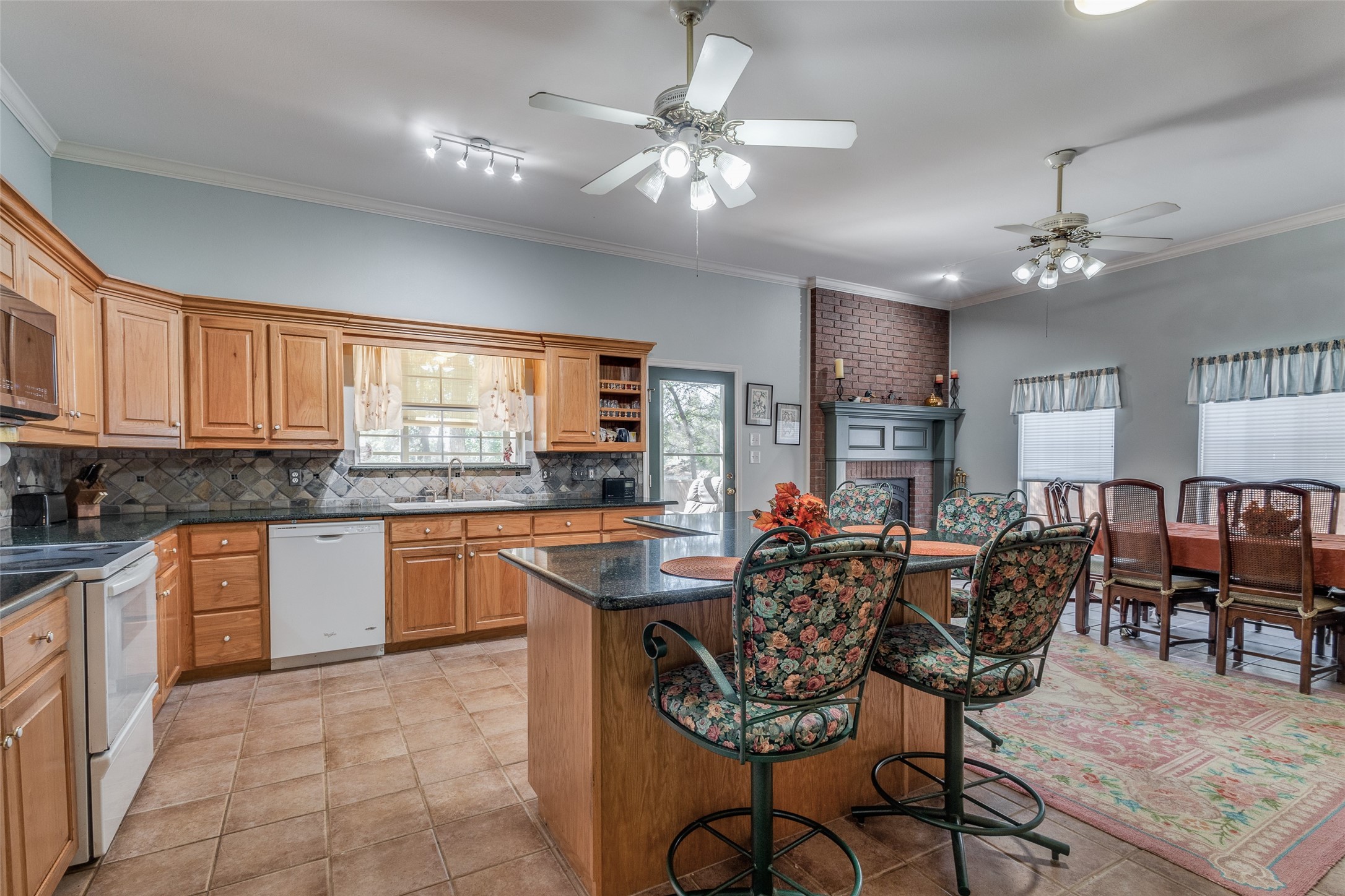 120 Modoc Trail Lake Kiowa TX 76240