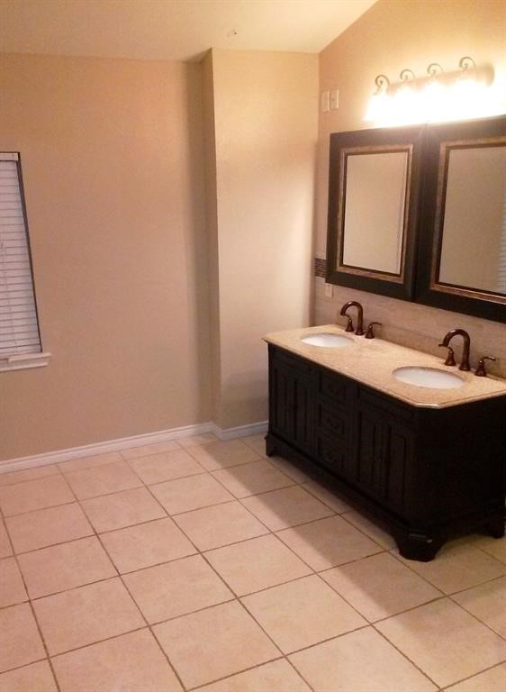 1111 N Houston Street Royse City TX 75189
