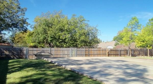 1111 N Houston Street Royse City TX 75189