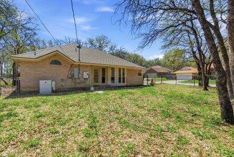 705 Oak Park Drive Azle TX 76020