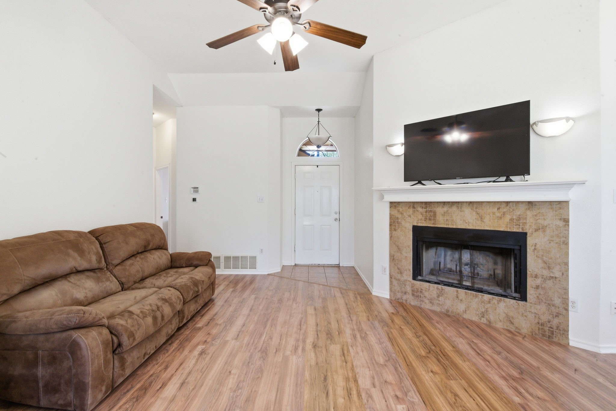 705 Oak Park Drive Azle TX 76020