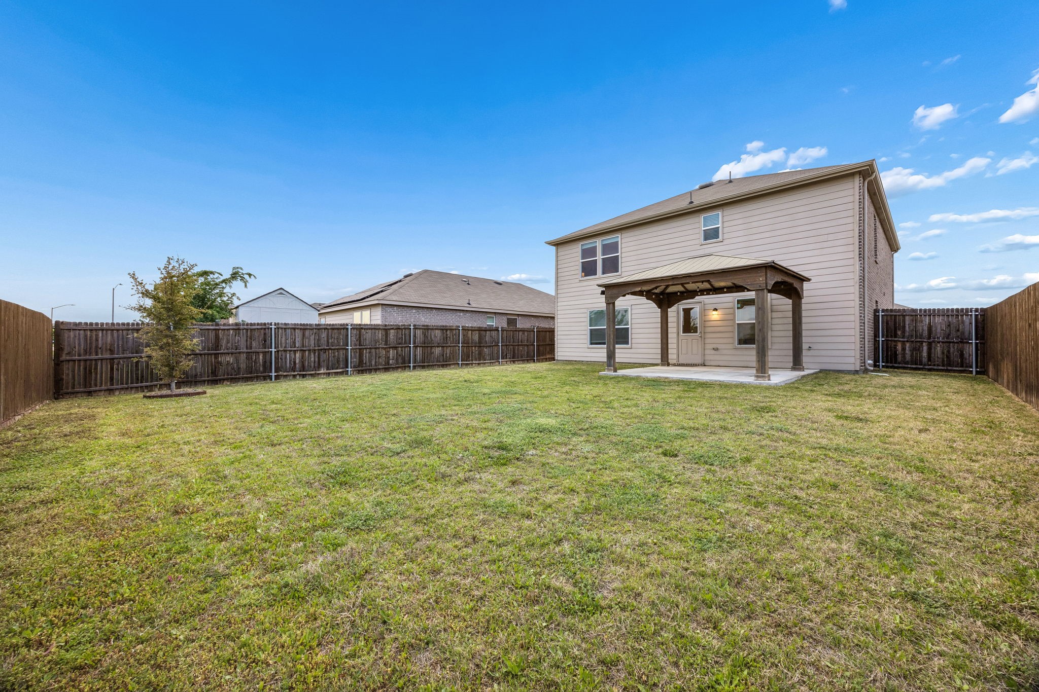 805 Harefield Haslet TX 76052