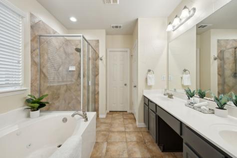 1261 Golf Club Drive Lantana TX 76226
