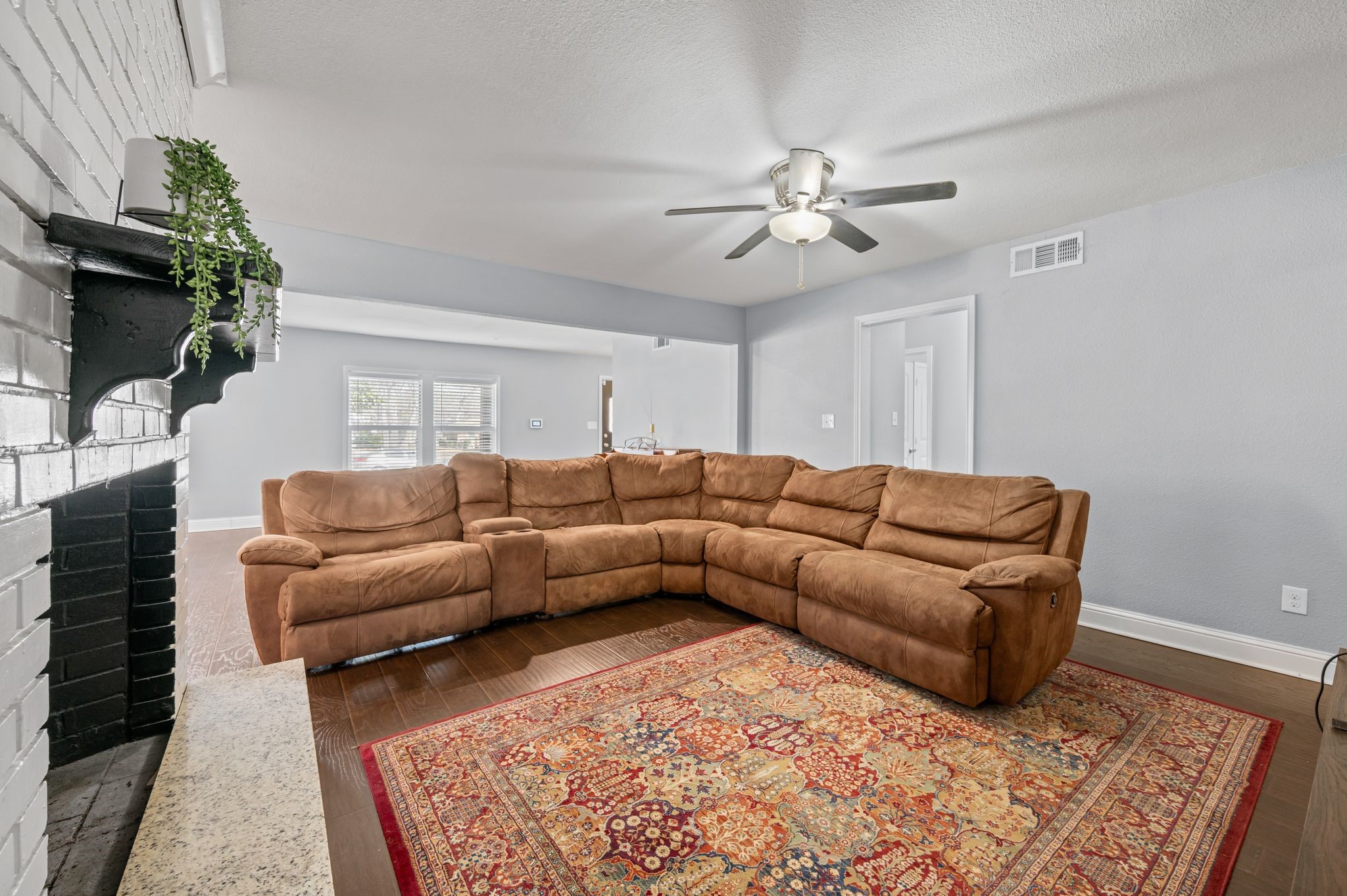 904 Treasure Road Garland TX 75041