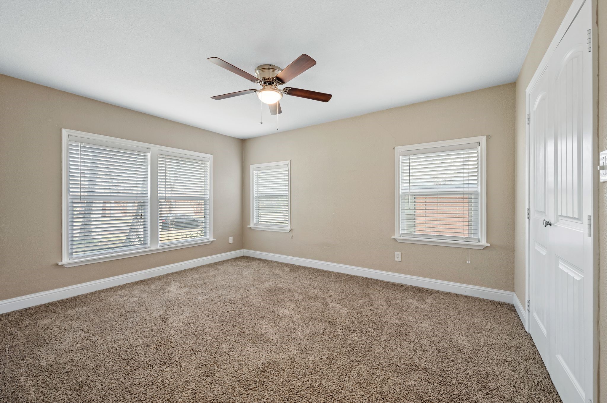 904 Treasure Road Garland TX 75041