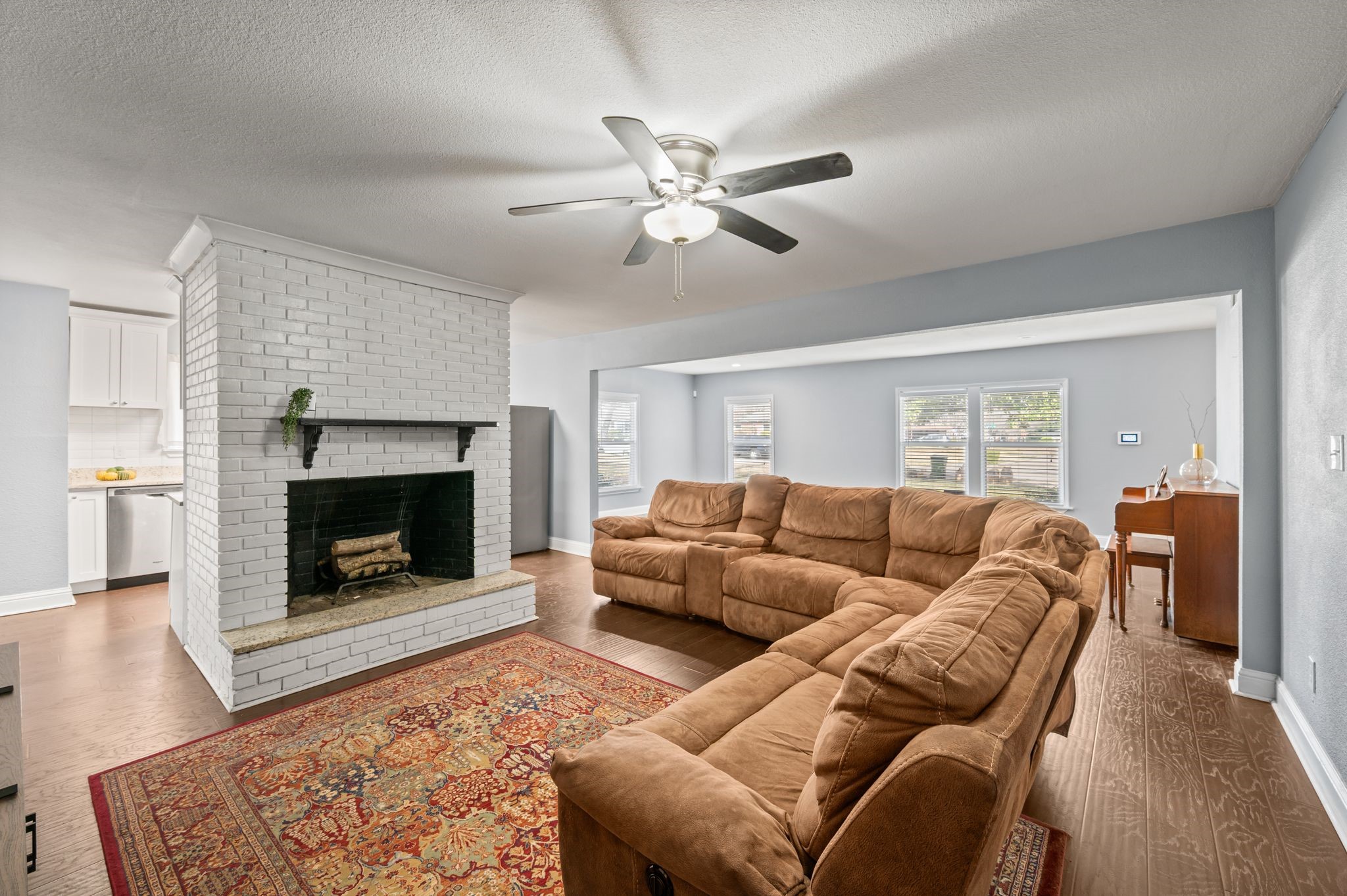 904 Treasure Road Garland TX 75041