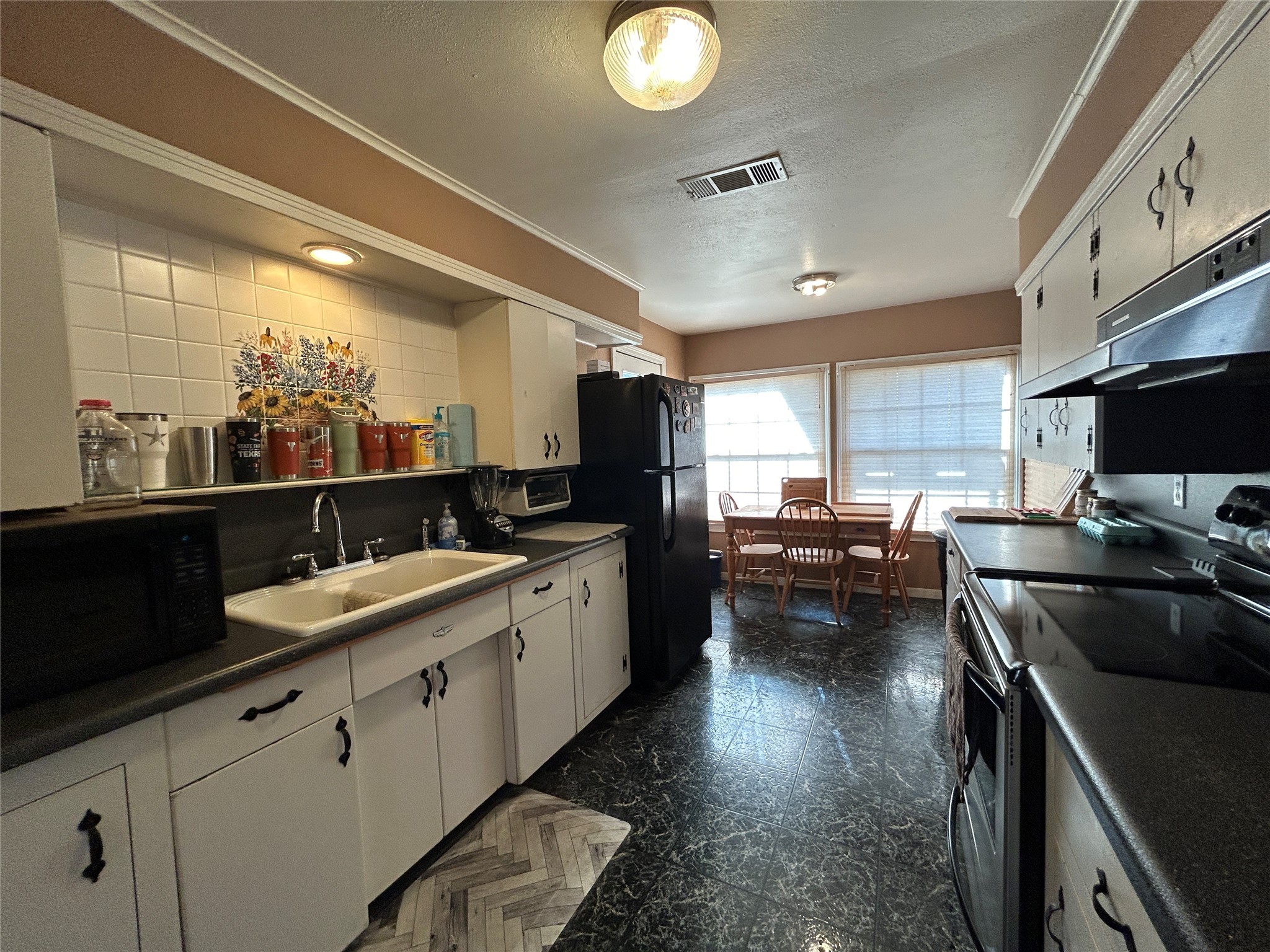 5 W Highway 84 Goldthwaite TX 76844