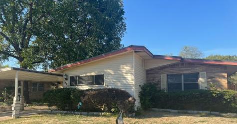 1917 Skylark Drive Arlington TX 76010