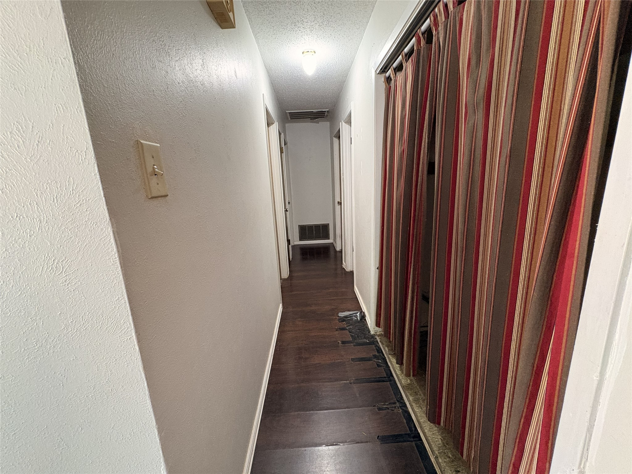 1829 S Center Street Denison TX 75021