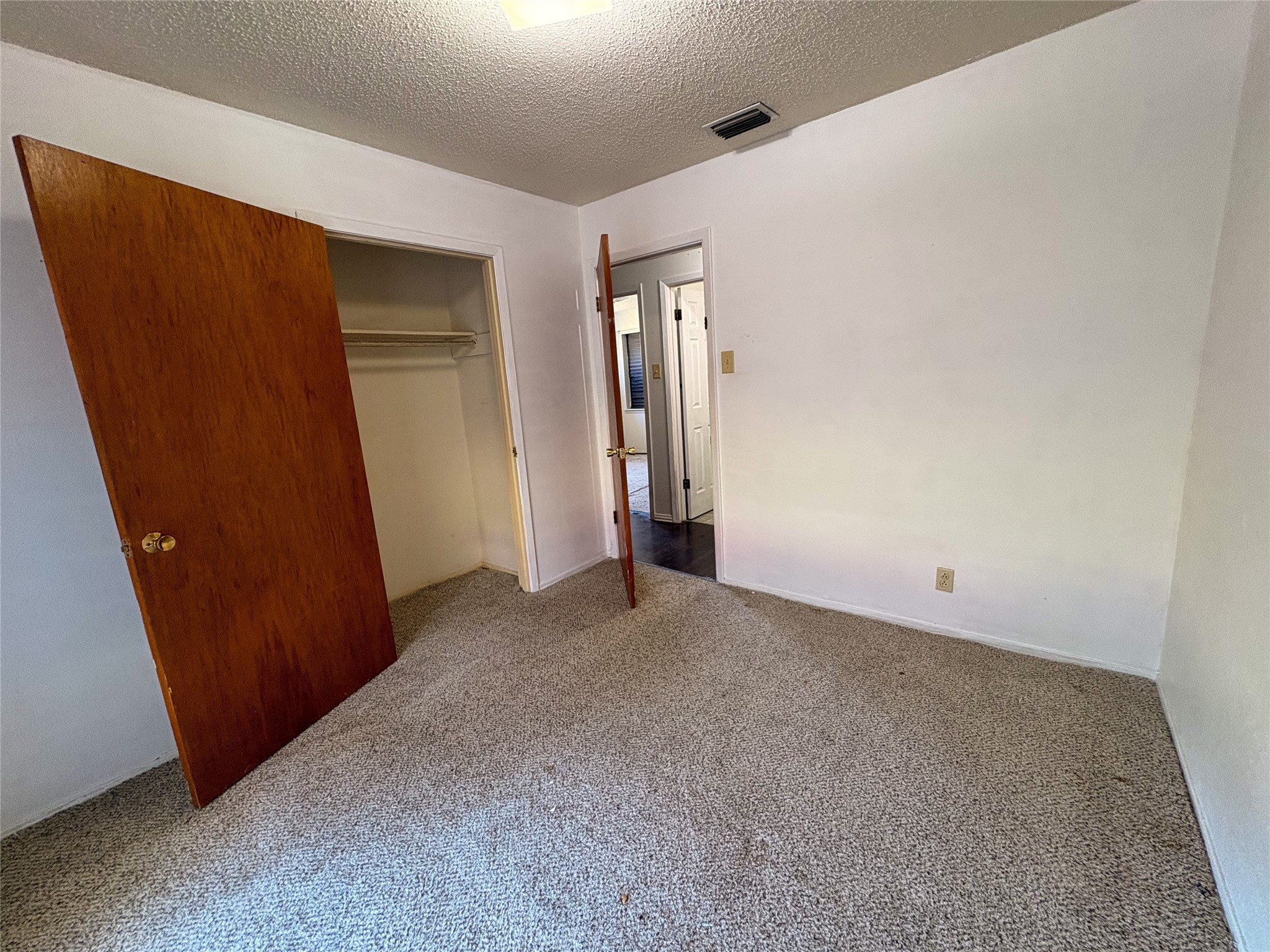 1829 S Center Street Denison TX 75021