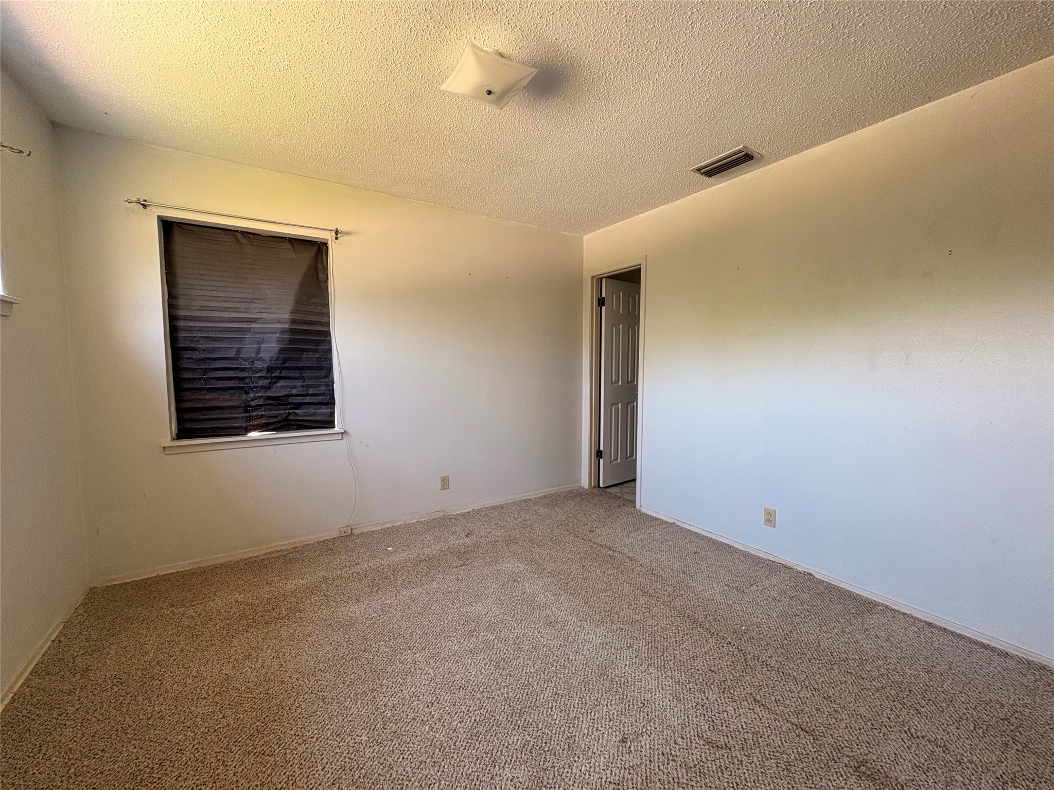 1829 S Center Street Denison TX 75021