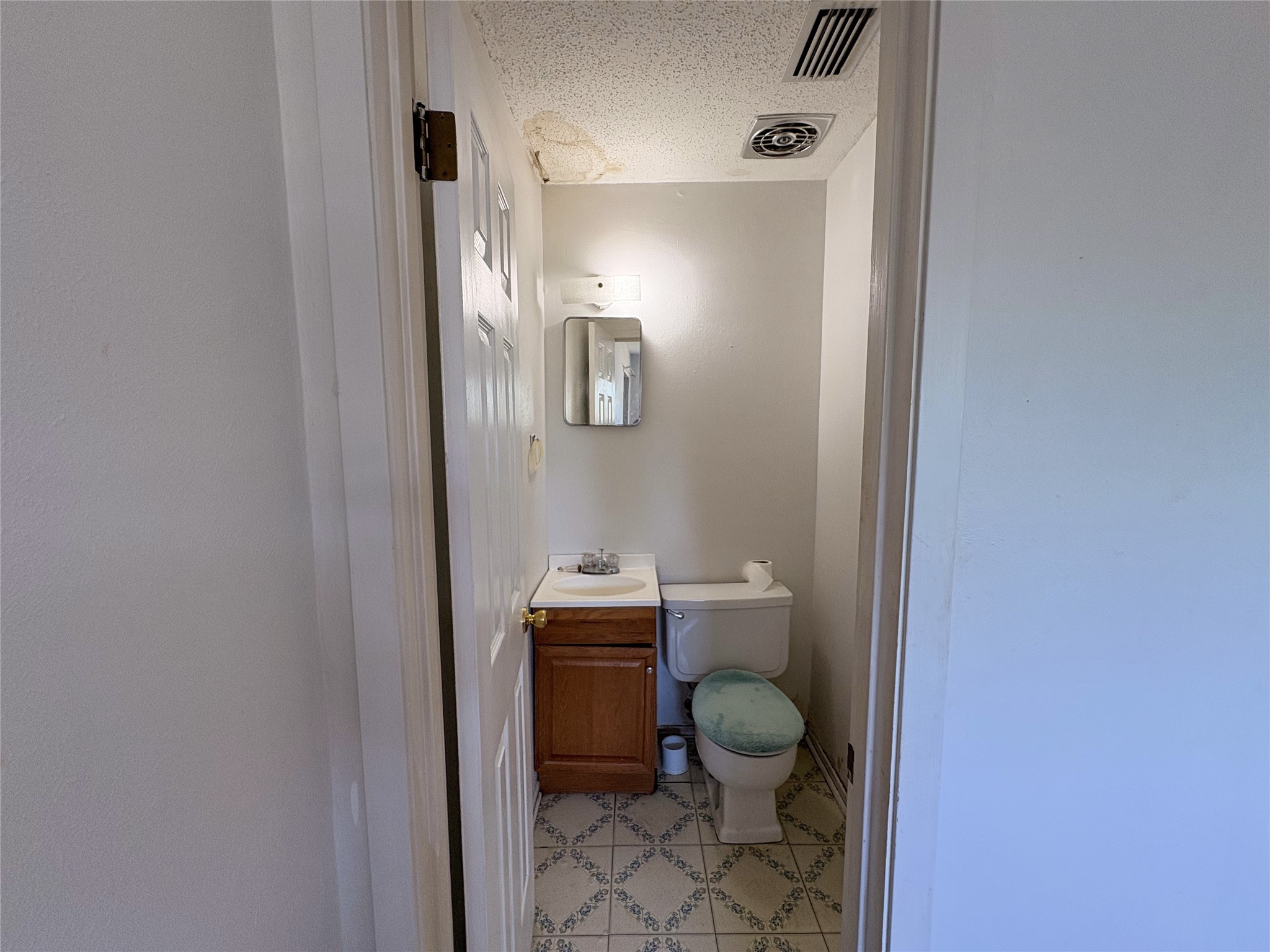 1829 S Center Street Denison TX 75021