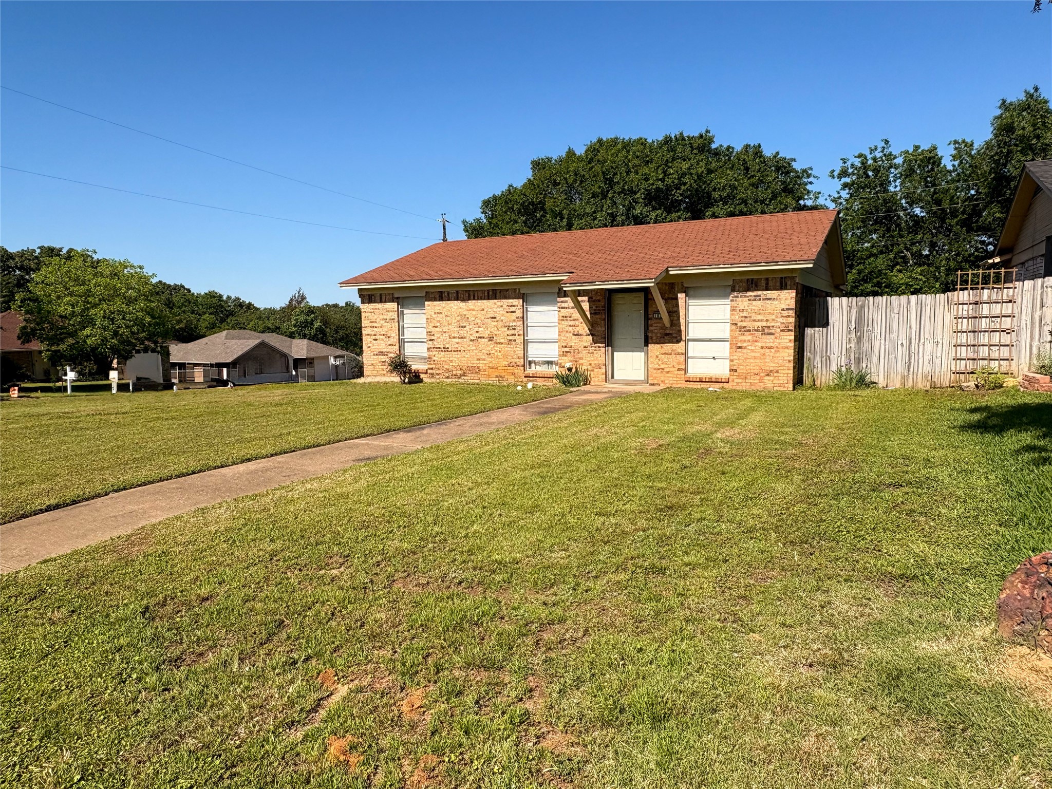 1829 S Center Street Denison TX 75021