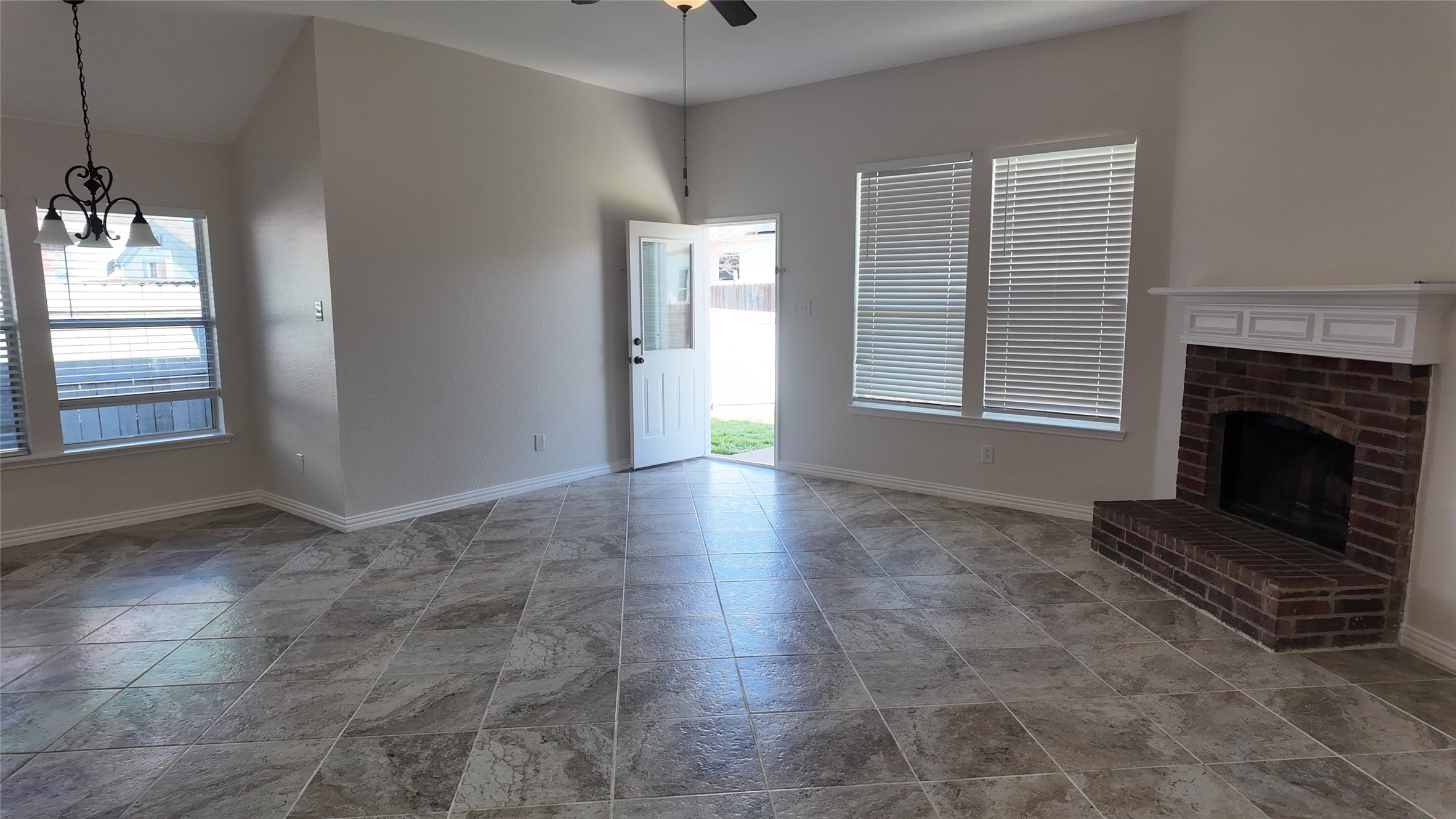 131 Yosemite Lane Terrell TX 75160